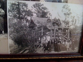 現在の社殿の棟上式